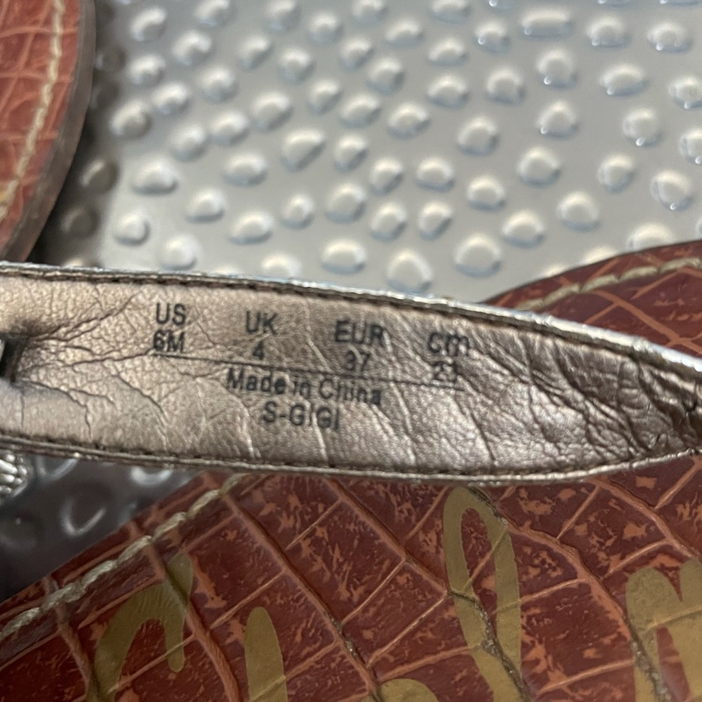 Gigi sandals - Picture 3 of 4